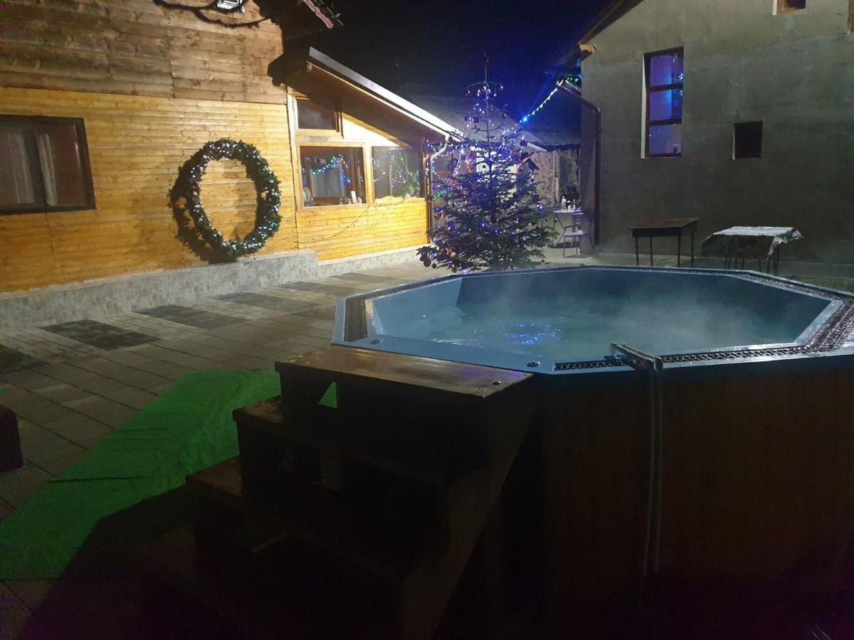 Hotel Casa Cu Povesti Rosia Montana Exterior foto