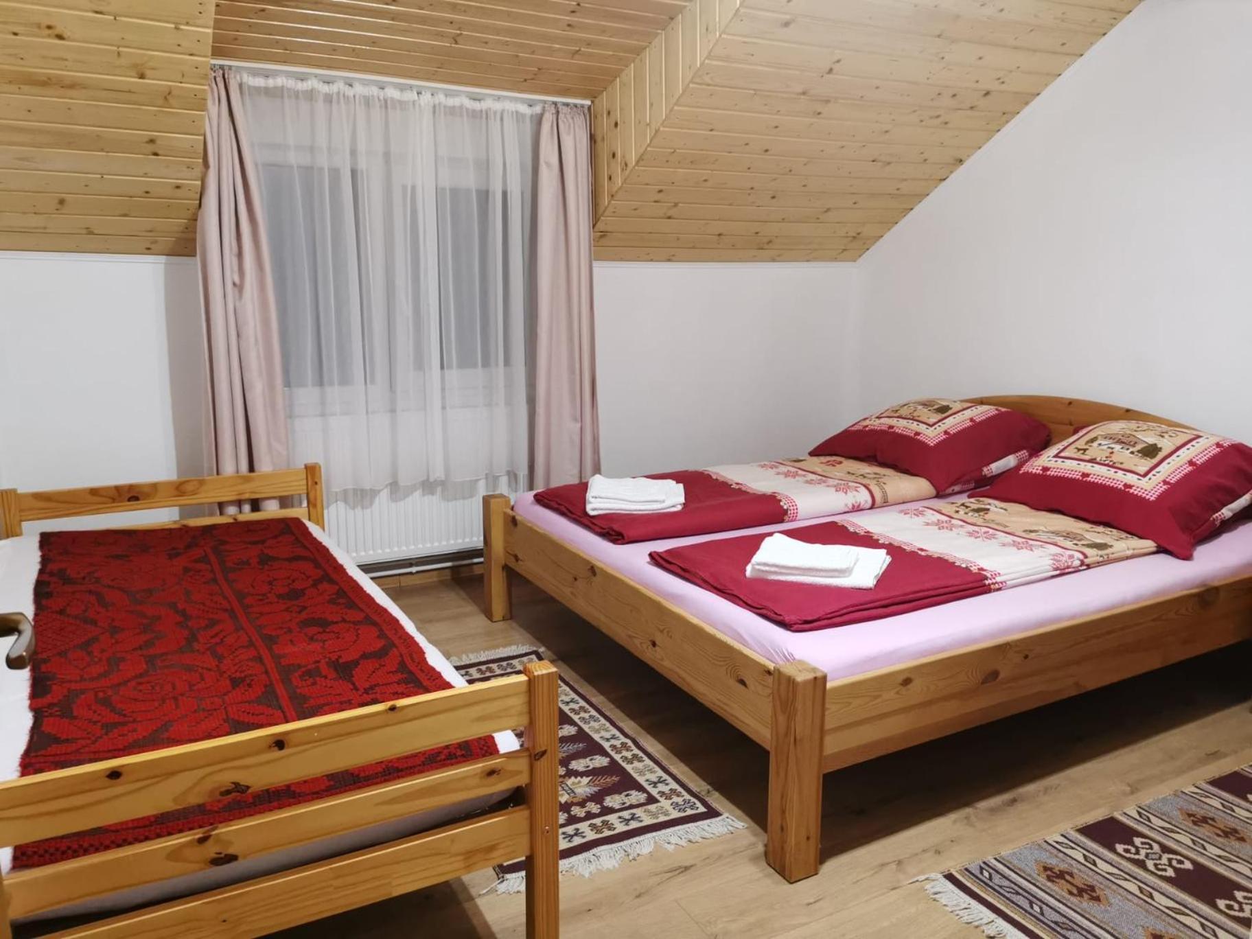 Hotel Casa Cu Povesti Rosia Montana Exterior foto