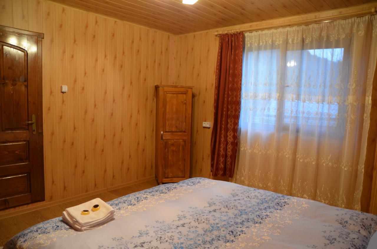 Hotel Casa Cu Povesti Rosia Montana Exterior foto